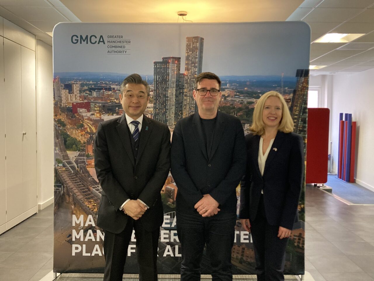 Blog: Ambassador Hiroshi Suzuki’s first visit to Greater Manchester